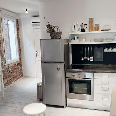 Davor Holiday Apartments ロヴィニ エクステリア 写真