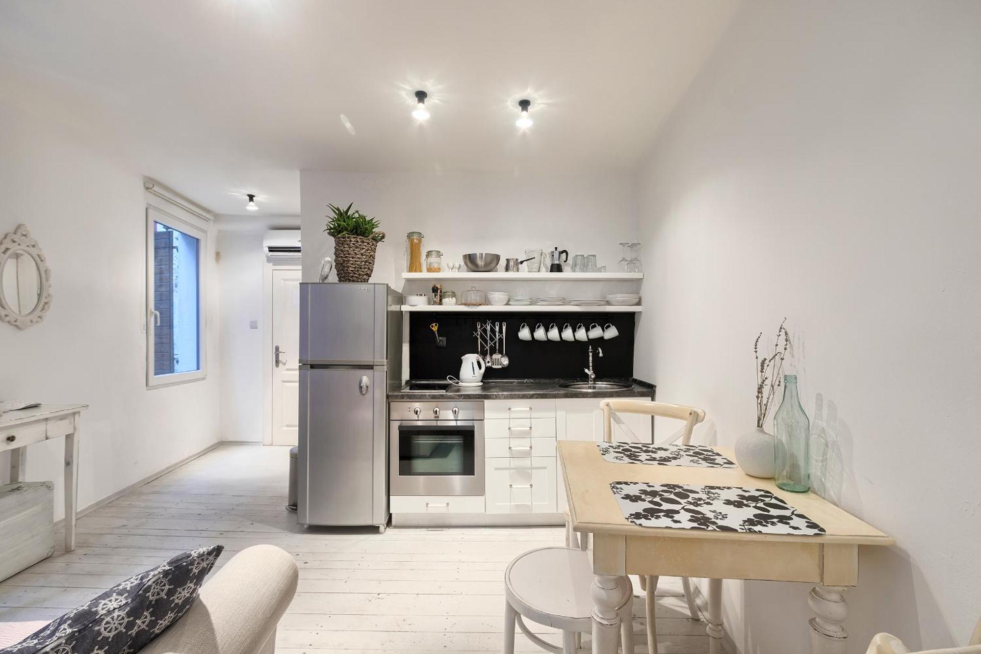 Davor Holiday Apartments ロヴィニ エクステリア 写真