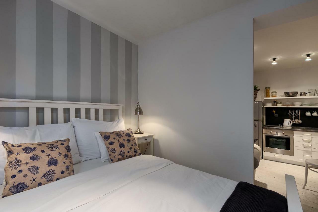 Davor Holiday Apartments ロヴィニ エクステリア 写真